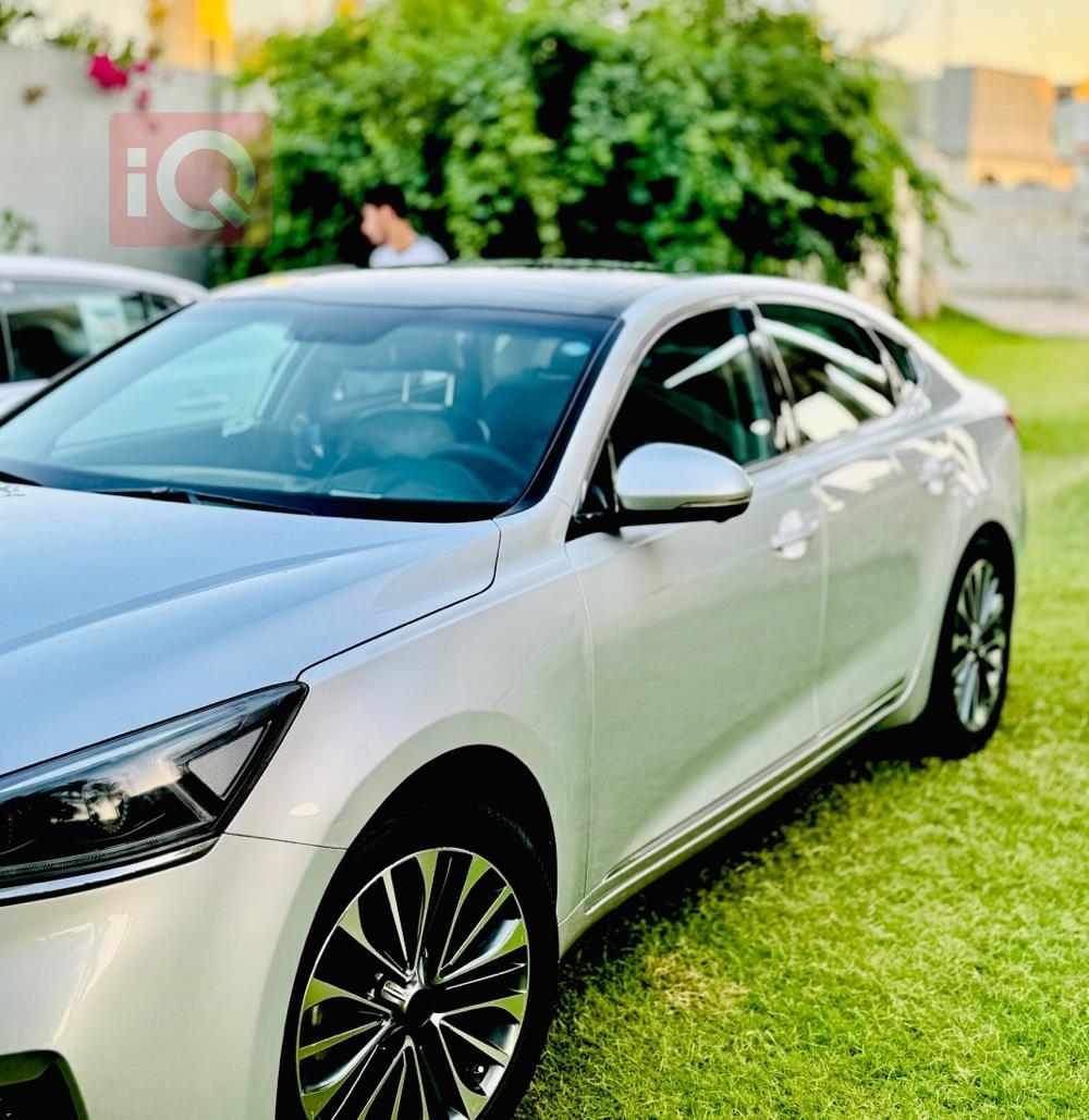 Kia Cadenza